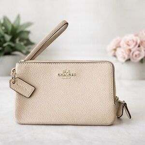 Coach Beige Wristlet in Pebbled Leather With Gold Hardware